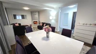 Casă Modernă de Vânzare în Mitocu Dragomirnei, Suceava | 144 mp Utili | Teren 1.000 mp | 3 Dormitoare | Șemineu | Mobilată | 220.000 euro | - foto 7