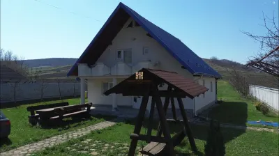 Casă de Vânzare în Suceava Arghira | 200 mp Utili | Teren 2.396 mp | 4 Camere | Mobilată & Utilată | Comision 0% - foto 15