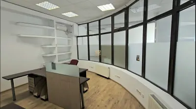 Spațiu de Birouri / Comercial 180 MP | Zona Metro Suceava | Parter Înalt | 4 Birouri | 395.000 Euro - foto 4