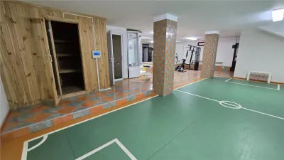 Casă de Lux în Suceava | 5 Dormitoare | 6 Băi | Wellness | 2 Garaje - foto 18