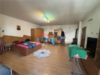 Casa P+E, la 2 min de Parcul Municipal - foto 8