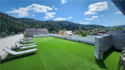 Pensiune Turistică 4* de Vânzare în Voroneț, Bucovina | Afacere la Cheie | 12 Camere | Restaurant 60 Locuri | Sauna & Ciubăr |  Comision 0 - foto 2