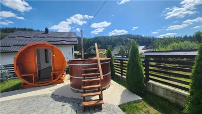 Pensiune Turistică 4* de Vânzare în Voroneț, Bucovina | Afacere la Cheie | 12 Camere | Restaurant 60 Locuri | Sauna & Ciubăr |  Comision 0 - foto 4