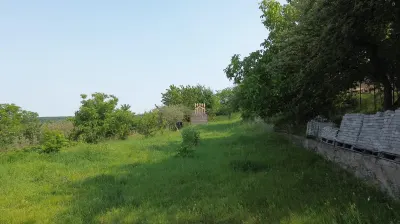 Teren 4800 mp cu Livada si Casa Nefinalizata - Adancata! - foto 9