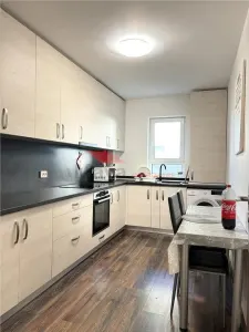 Apartament 3 camere, 2 min de Lama - Bistrita
