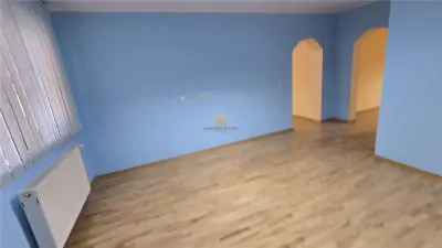 Spatiu 4 Birouri Radauti Ultracentral De Inchiriat 0727817187 - foto 7