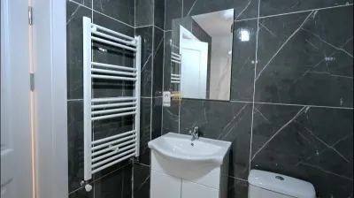 Apartament 3 Camere de Vânzare în Suceava – Cartier Ițcani | Bloc Nou | 81 mp Utili | Parcare Inclusă | Finisat Complet | 75.000 € - foto 5