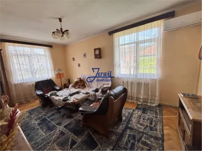 Ap. 3 camere, Lunca , et.2din 2 - foto 1
