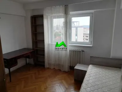 Apartament de inchiriat 4 camere Sibiu Mihai Viteazul - foto 2