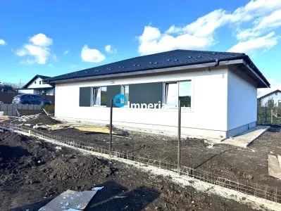 Casa Parter – 3 dormitoare, 2 bai, 92 mp utili – Zona Horpaz - foto 4
