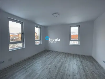 Vila in Valea Lupului, cu 6 camere, 3 bai, 268 mp, 450 mp teren - foto 16