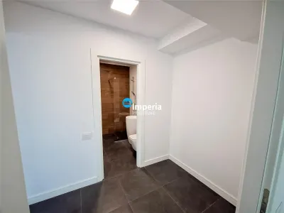 Investitie !Spatiu de Birou ultracentral vis-a-vis de PALAS, Bloc NOU - foto 10