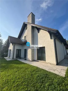 Vilă cu 227 mp utili și teren 830 mp | zonă exclusivistă Bucium - Iasi