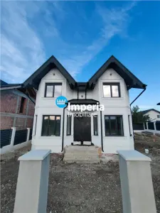 Casa de vanzare in Iasi, zona Breazu - foto 1