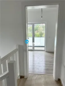 Duplex D+ P+E, 300 teren, Hlincea Manta Rosie - foto 4