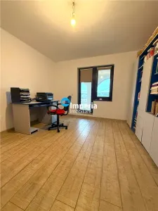 Vila / Spatiu 5 cam. Garaj, Beci, regie proprie,  200 mp, Tudor Neculai Valea Adanca - foto 18