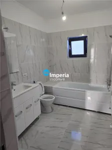 Casa parter de vanzare in Barnova, teren 400 mp si terasa acoperita - foto 6