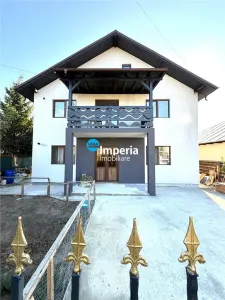 Casa 8 camere, 3 bai, canalizare, 300 teren Tineretului  Lunca Cetatuii - Lunca Cetatuii