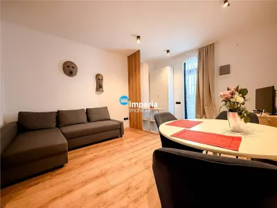 Apartament 2 cam, open space, de inchiriat zona Copou - foto 2
