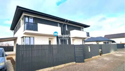 Duplex 4 cam, Coso Garaj , 2 min de centru Miroslava - foto 1