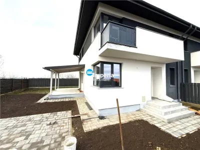 Duplex 4 cam, Coso Garaj , 2 min de centru Miroslava - foto 2
