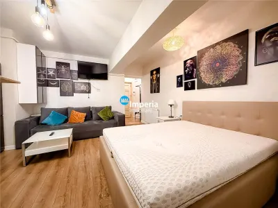 Studio de vanzare, supr 34mp, zona Podul de Fier - Complex Roua - Iasi