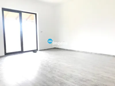 Vila P+E 116 mu, beci, asfalt, Valea Ursului, Miroslava - foto 4