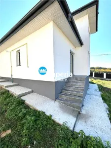 Casa 4 cam, teren 500, canalizare, asfalt, Legaga Ciurbesti - foto 12
