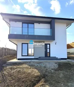 Vila moderna de vanzare – Hlincea, zona Stejar (str. Cortez)Vila dispune de 4 camere, dintre care 3 dormitoare, avand o suprafata utila de 110 mp si e - Hlincea