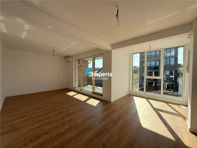 Apartament intabulat, 2 cam 62,5 mp, Rediu, parcare inclusa - foto 3