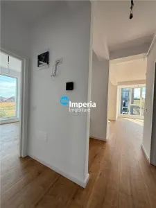 Apartament intabulat, 2 cam 62,5 mp, Rediu, parcare inclusa - foto 5