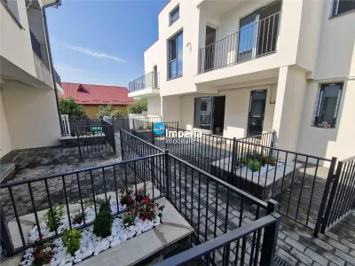 Duplex, 3 camere si garaj,Valea Lupului - foto 2