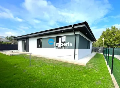Casa P 4 cam. 2 bai, 450 teren, Centru  Miroslava - foto 2