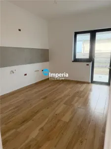 Casa 3 cam, 2 bai, Beci, canalizare, Ciurbesti Miroslava - foto 3