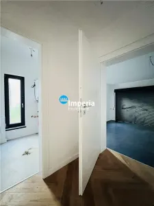 Persoana juridica de vanzare doua VILE DE LUX cu vedere la lac CORBEANCA - foto 6