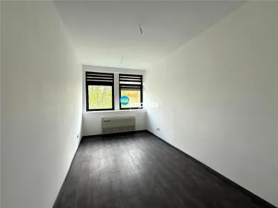 Spatii amenajate,birouri de inchiriat,zona Baza III - foto 4