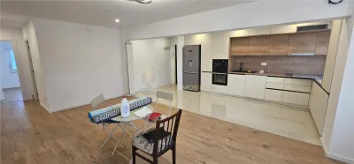 APARTAMENT 4 CAMERE 80 MP | BALCON 4 MP | ZONA CALEA FLORESTI - foto 3