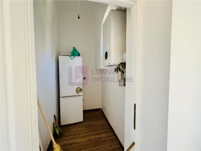 Apartament 2 camere de vanzare |  Central | recent renovat | strada Crisanei - foto 6