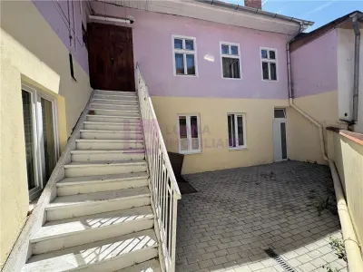 Apartament 4 camere | strada Cetatii | etaj | 148 mp | curte - foto 9