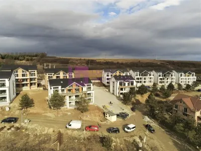 Teren intravilan | autorizatie vila cu apartamente | utilitati | drumuri - foto 12