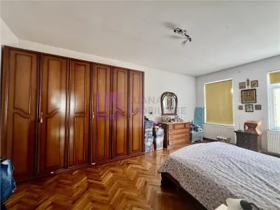 Casa de vanzare  | 2 constructii | 540 mp teren |  zona Lupeni | pivnita - foto 15