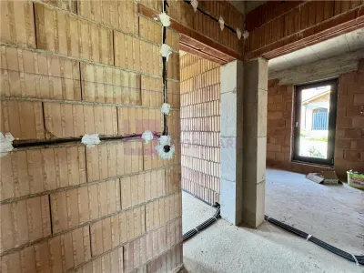 Casa Calea Cisnadiei | NOUA | pe un singur nivel | front dublu - foto 6