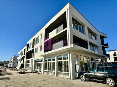 Spatiu comercial | Selimbar, Brana | la strada | 120 mp | 2 intrari - foto 1