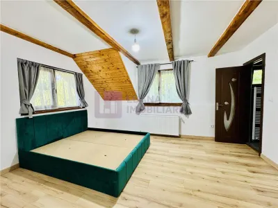 Casa de vacanta 7 camere | Valea Avrigului | teren 1000 mp | video - foto 18