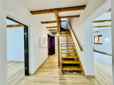 Casa de vacanta 7 camere | Valea Avrigului | teren 1000 mp | video - foto 22