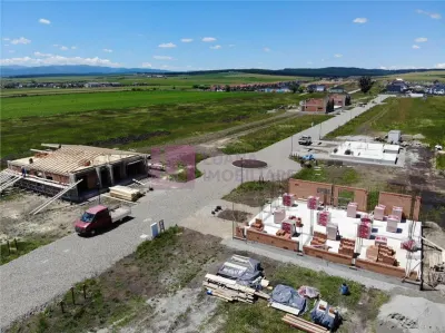 Casa de vanzare Sibiu - Sura Mica | teren 350 mp | noua | la alb - foto 13