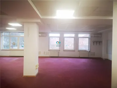 Spatiu de birouri de inchiriat - zona centrala - foto 2