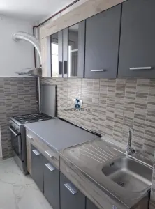 Inchiriere Apartament 2 Camere Semidecomandat Aparatorii Patriei-Turnu Magurele - foto 5