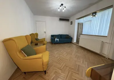 Vanzare Apartament 3 Camere Semidecomandat Berceni-Al.Terasei - Bucuresti