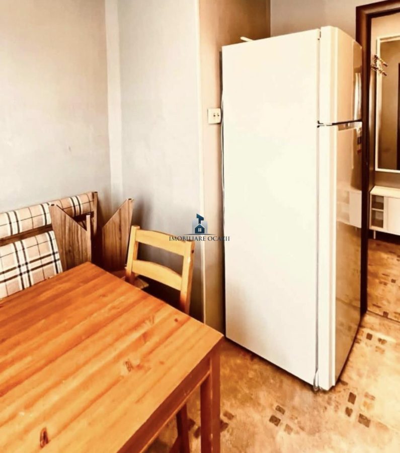 Vanzare Apartament 3 Camere Semidecomandat Bd.Ctin.Brancoveanu - Bucuresti